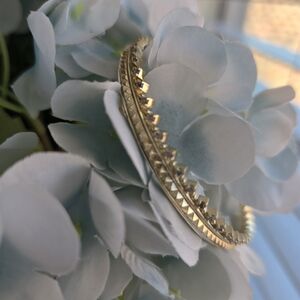 Kendra Scott Gold Bracelet with Textured Design